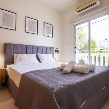 & Peaceful 2br * 尼科西亚