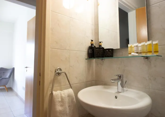 & Peaceful 2br Διαμέρισμα