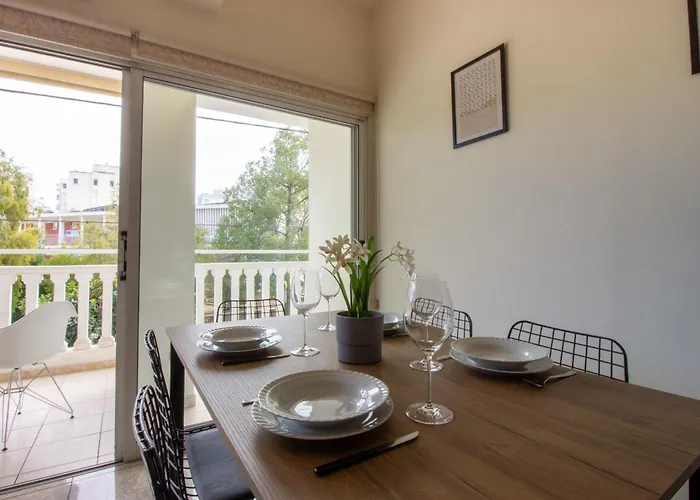 & Peaceful 2br Διαμέρισμα